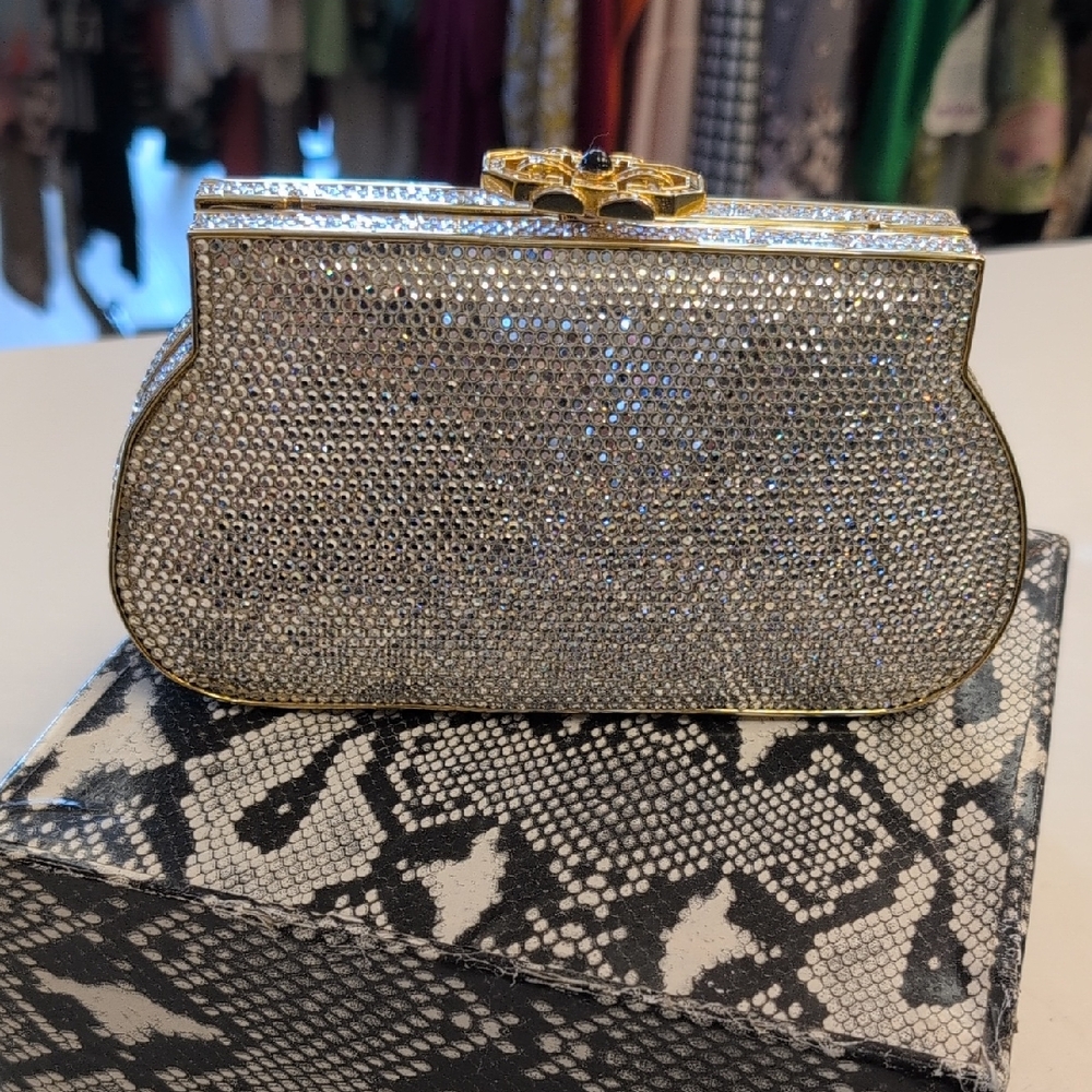 Judith Ripka Elegant Silver Clutch Bag